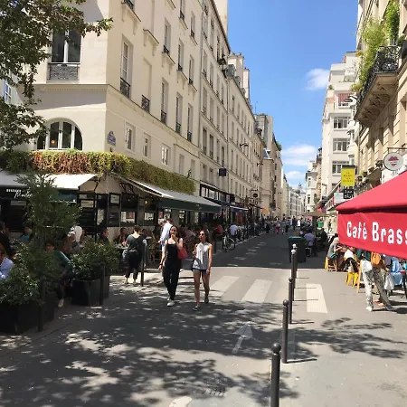 Vivienne Paris