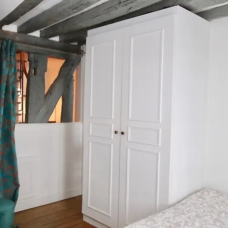 Apartment Vivienne *