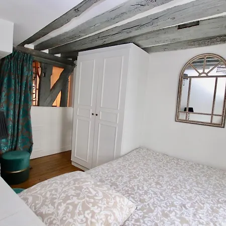 Vivienne Apartment Paris