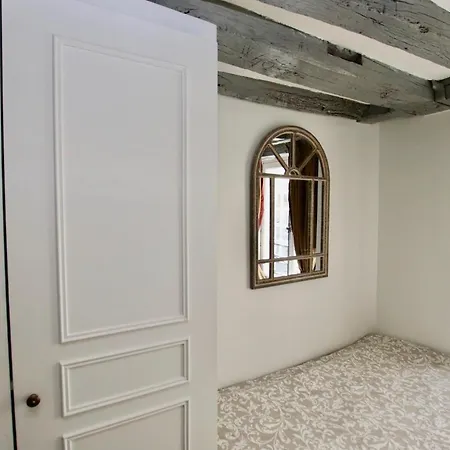 Vivienne Apartment Paris